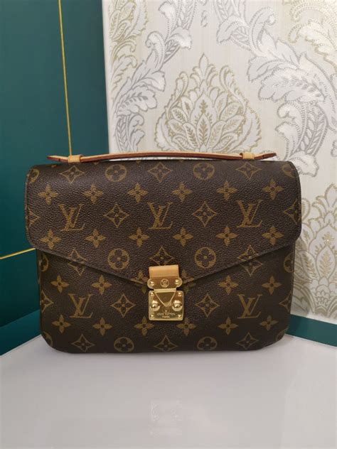 lv pochette metis waiting list